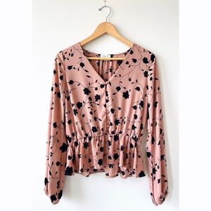Sienna Sky 🌿 Mauve Pink & Black Floral V-neck Button Front Blouse 🌸